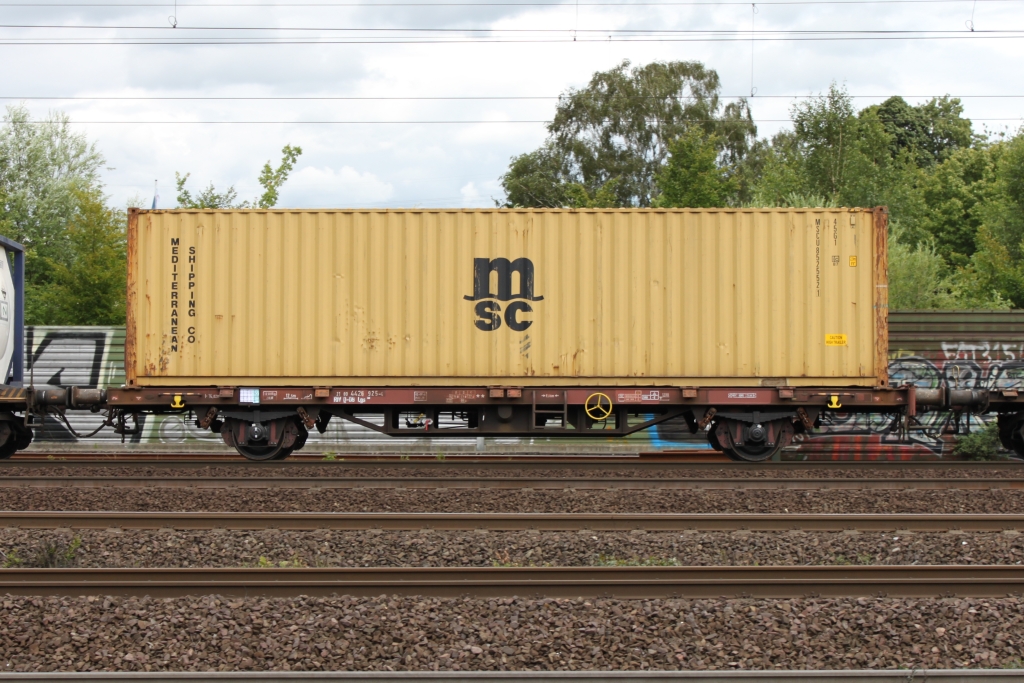 zweiachsiger Containertragwagen vom Typ Lgs 580 (HH-Harburg 20.07.12)