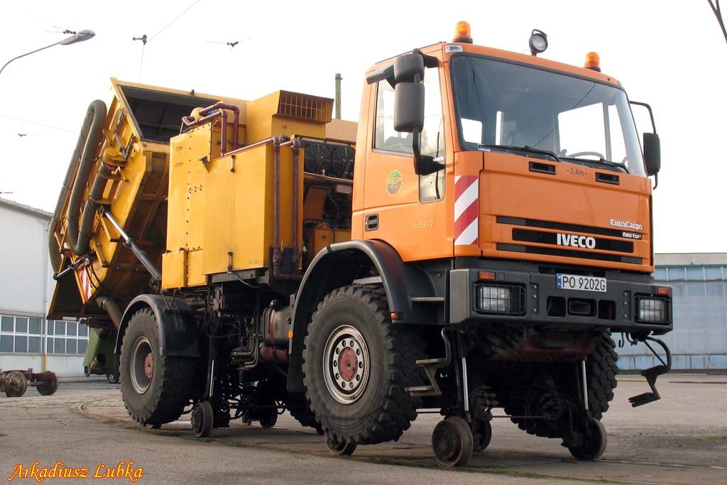 Zweiwege Reinigungswagen Iveco EuroCargo 140E18 - 2267, 22.11.2009 (Tag der offenen T�r in Depot Forteczna)