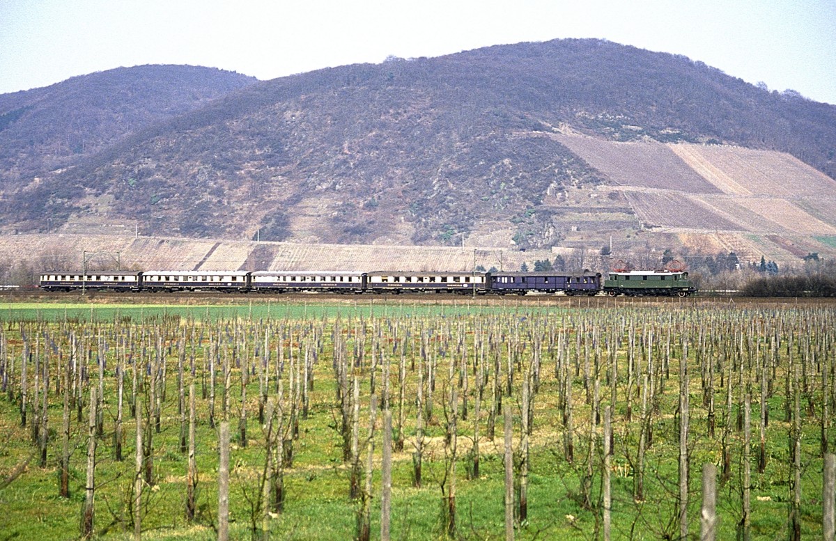 
  104 020  bei Brohl  11.03.89