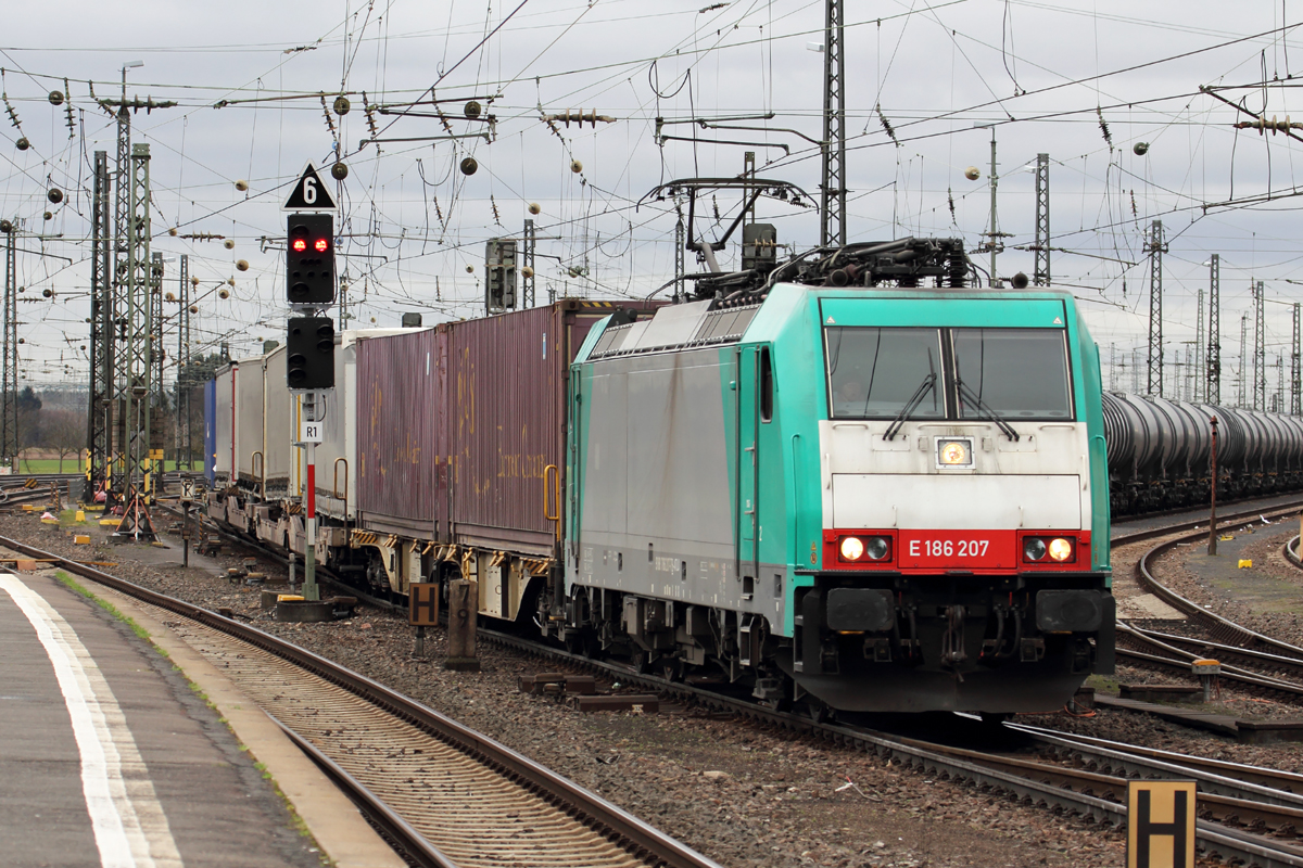  186 207 unterwegs für RTB Cargo in Mainz-Bischofsheim 13.3.2018