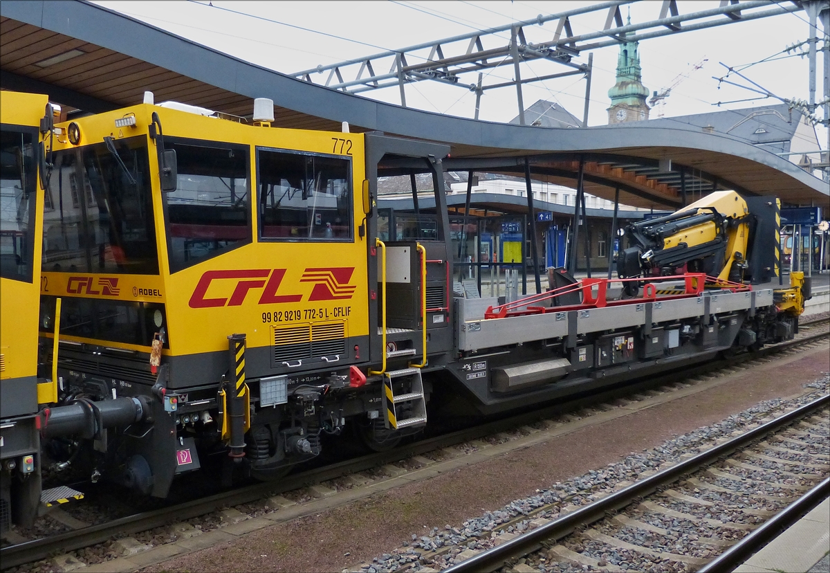 . CFL Robel 772 steht im Bahnhof von Luxemburg.  20.11.017 (Hans)