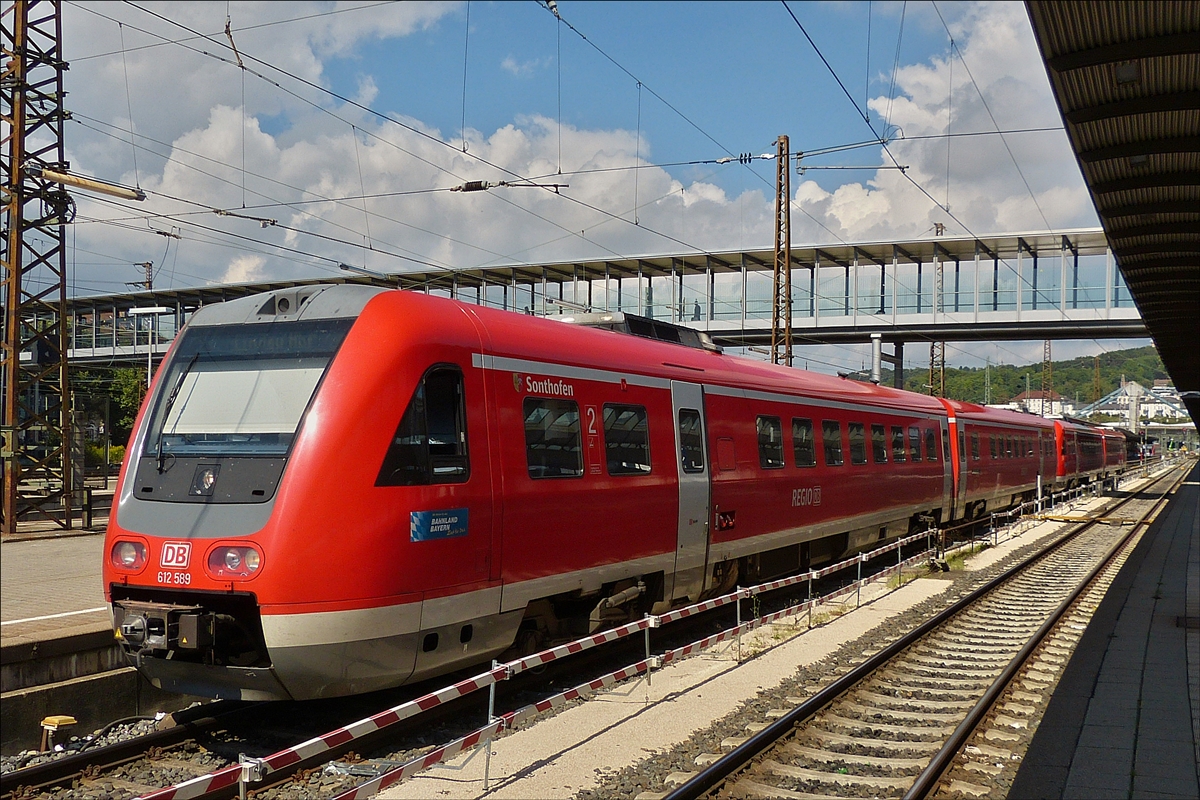 . In Ulm steht Triebzug 612 589 zur Abfahrt bereit.  05.09.2017 (Hans)