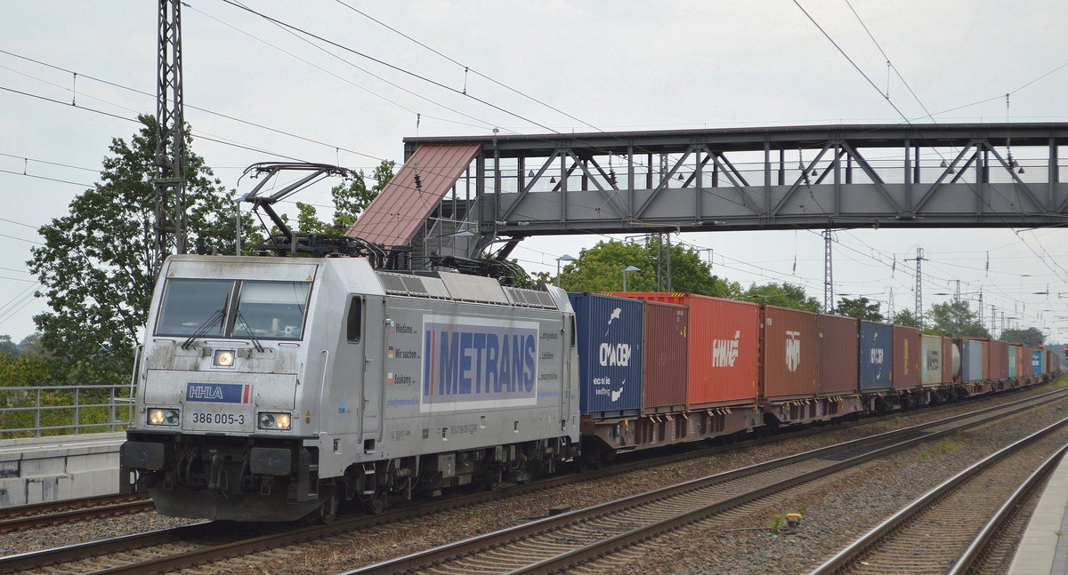  METRANS Rail s.r.o., Praha [CZ] mit  386 005-3  [NVR-Nummer: 91 54 7386 005-3 CZ-MT] und Containerzug am 13.08.20 Bf. Saarmund.