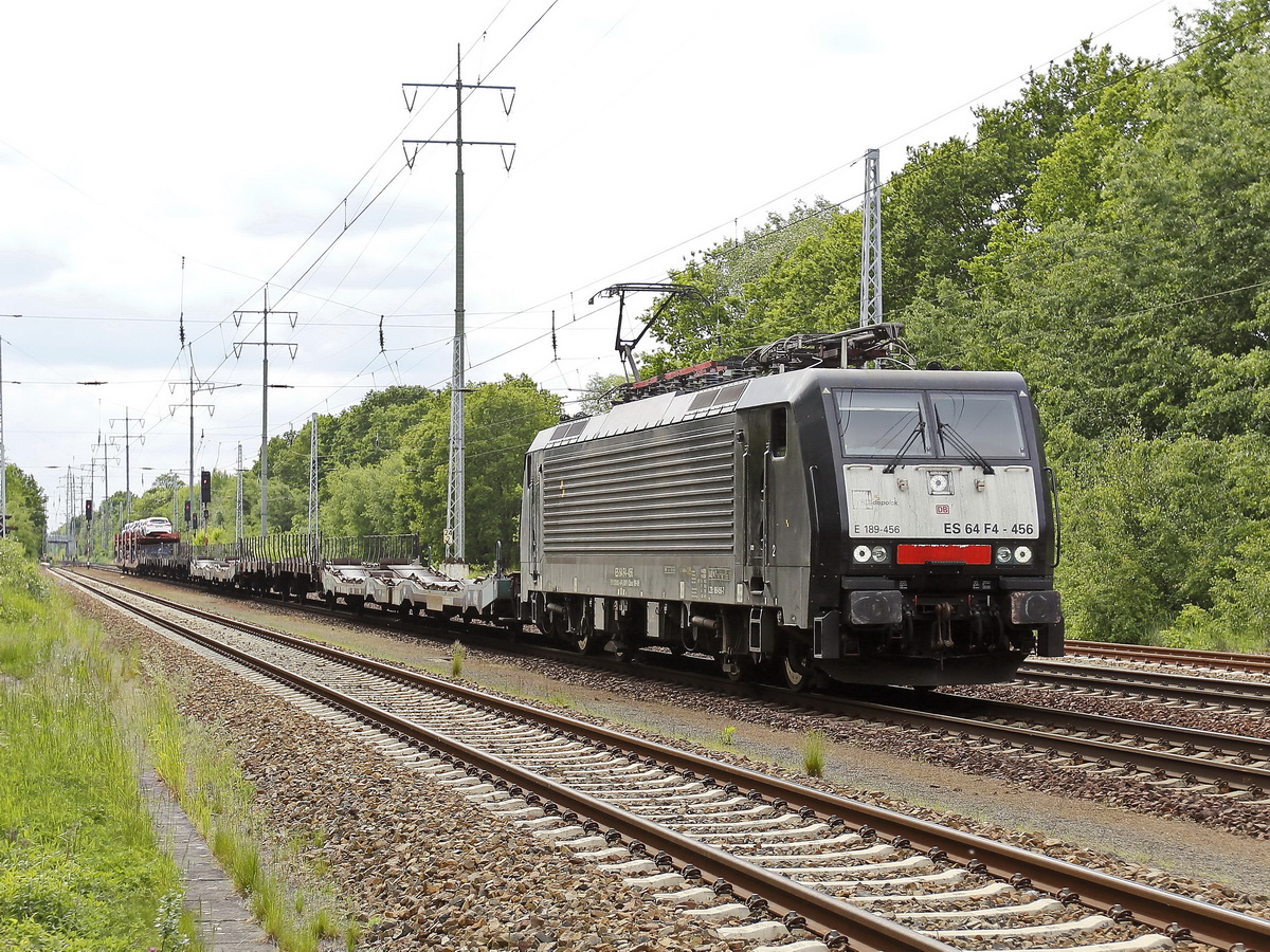  MRCE Dispolok ES 64 F4-456 (189 456) auf dem südlichen Berliner Außenring mit einem kurzem Güterzug am 28. Mai 2019.