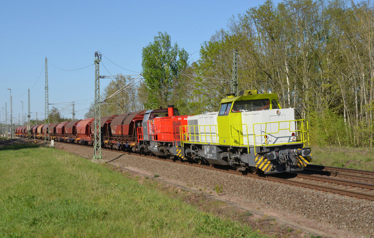 000 1506 und 275 027 der RBB rollten mit einem Silozug am 22.04.19 durch Muldenstein Richtung Bitterfeld. 