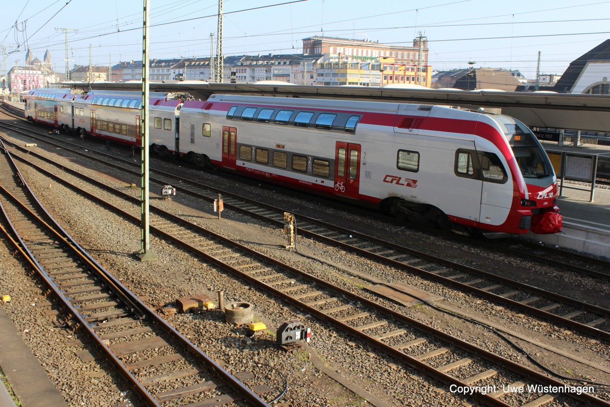 0023 042-3 CFL als RE 5112 im Koblenzer Hauptbahnhof 15.02.2015