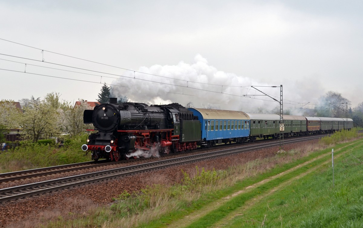 01 150 führte am 12.04.14 den ersten der beiden Jubiläums-Sonderzug von Dresden nach Riesa durch Zeithain. Die Strecke Leipzig-Dresden feierte 175 jähriges Bestehen.