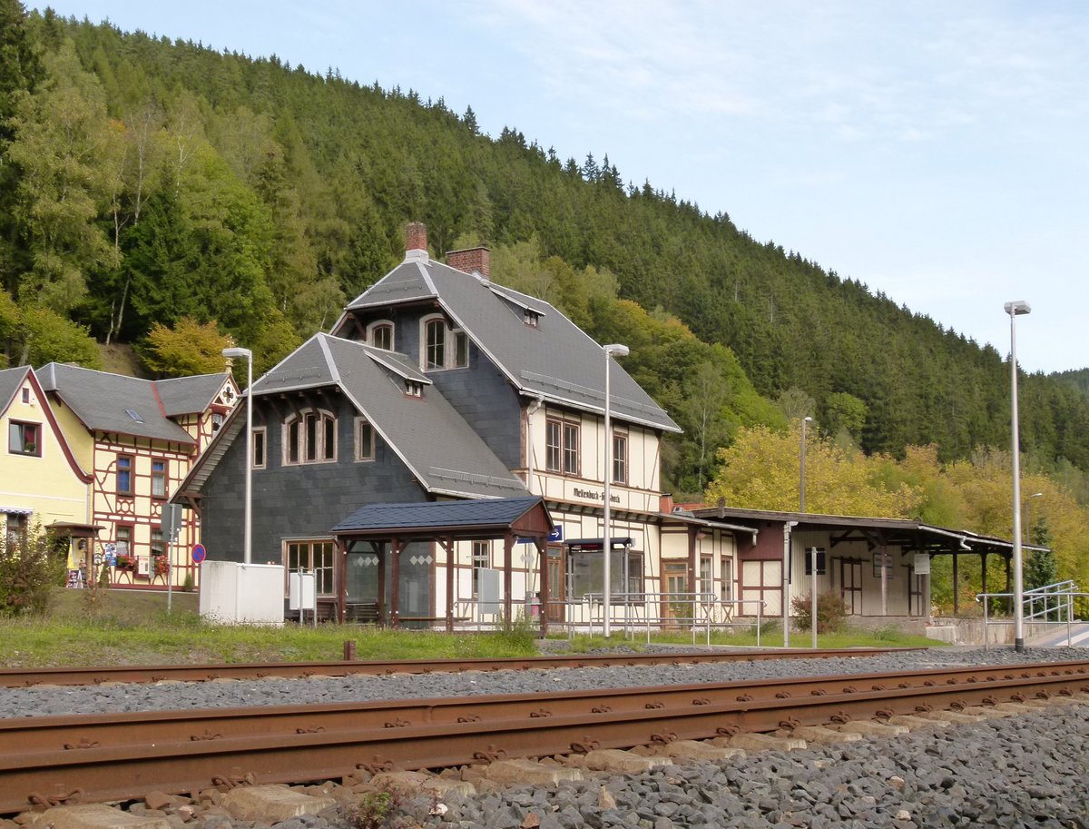 01.10.2012: Der Bahnhof von Mellenbach-Glasbach im Schwarzatal.
