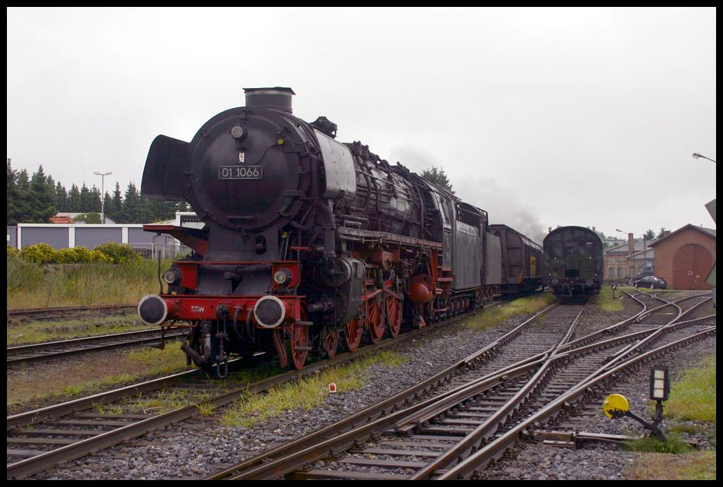 011066 war am 7.8.2005 wieder einmal Gast im BW Hohne der Teutoburger Wald Eisenbahn.