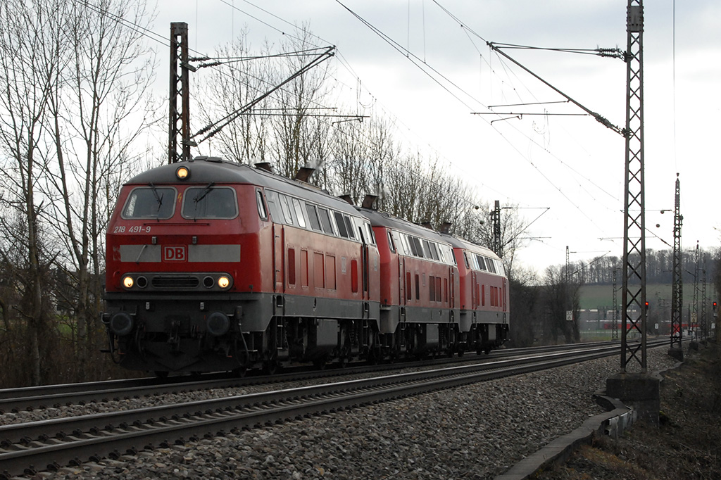02.02.2018 Streckenabschnitt Uhingen 218 491-9, 218 326-7 & 218 825-8