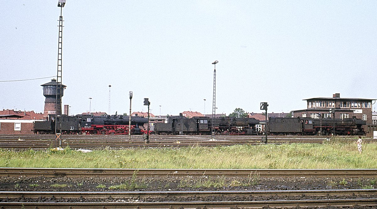 042 356  - 050 173 - und eine weitere 50'er  Emden