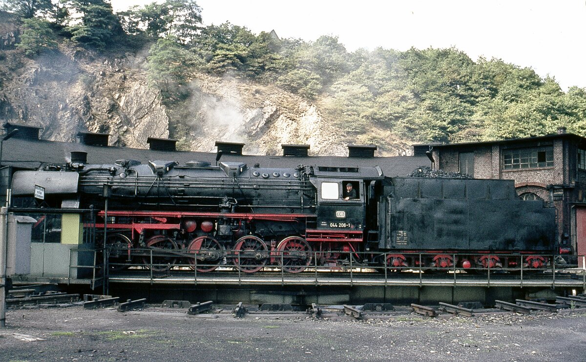 044 206  auf der Drehscheibe