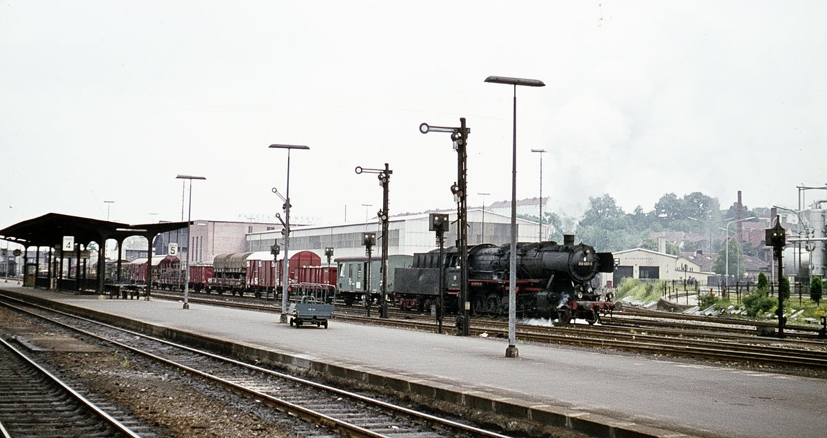 050 605  mit Gz      Ausf. aus Bhf.