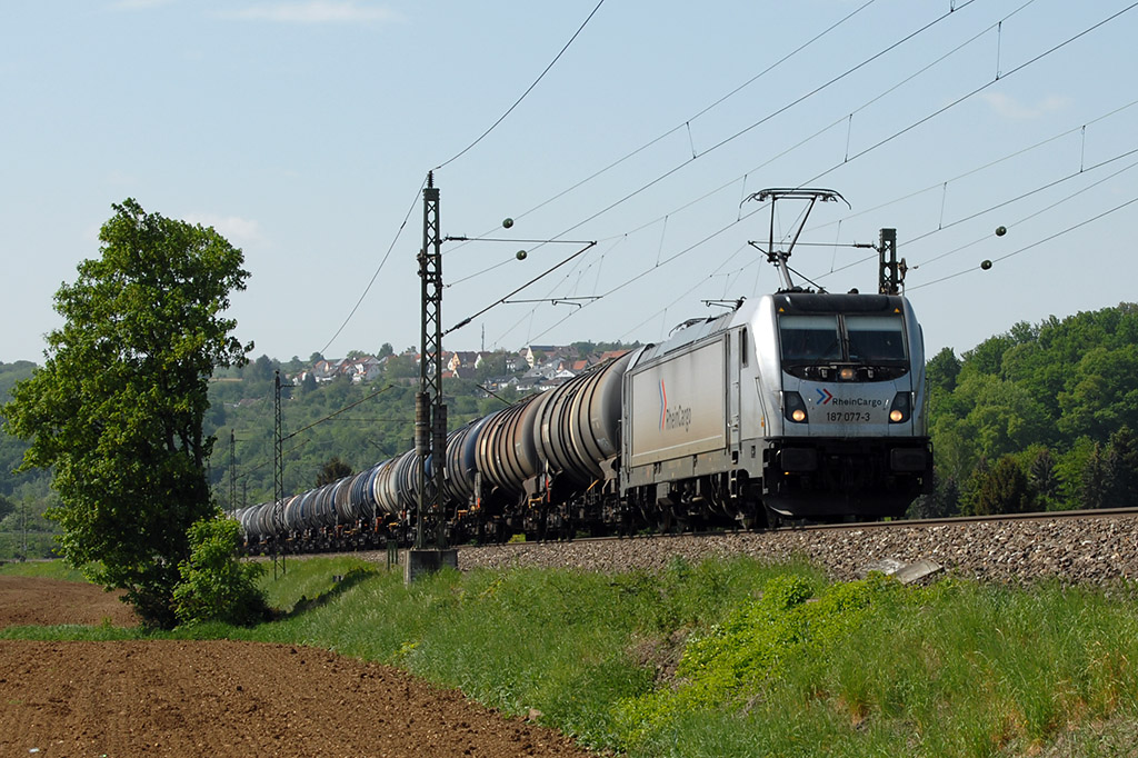 05.05.2018 Streckenabschnitt Uhingen 187 077-3