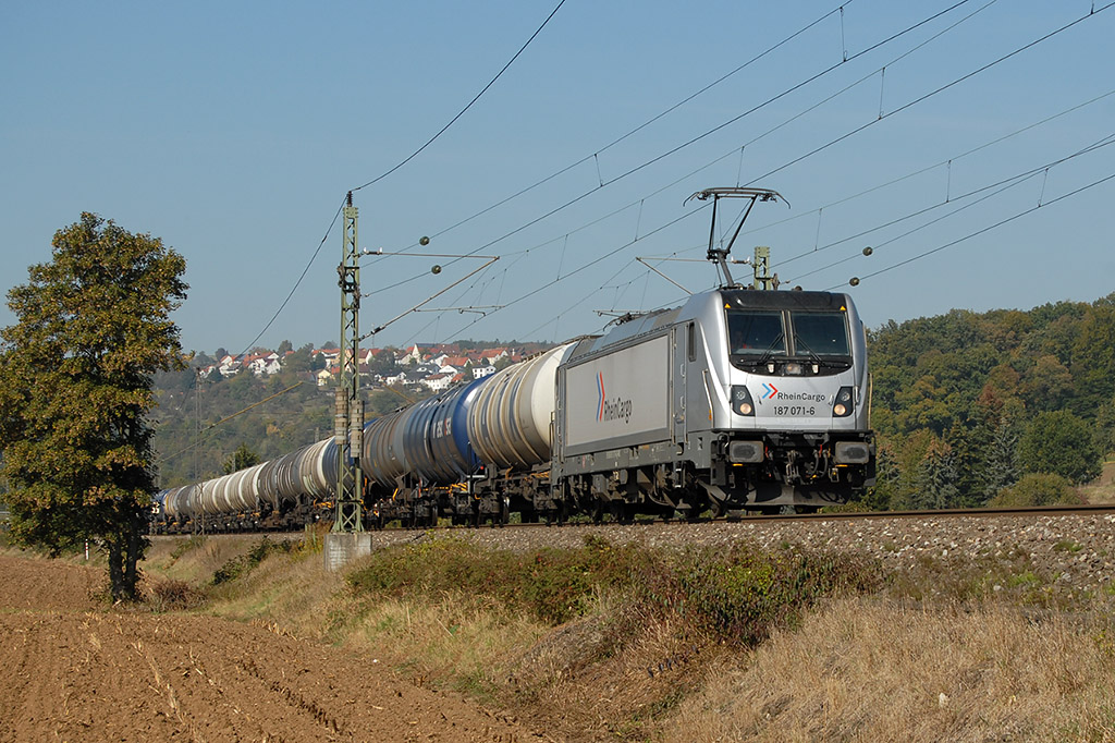 05.10.2018 Streckenabschnitt Uhingen 187 071-6
