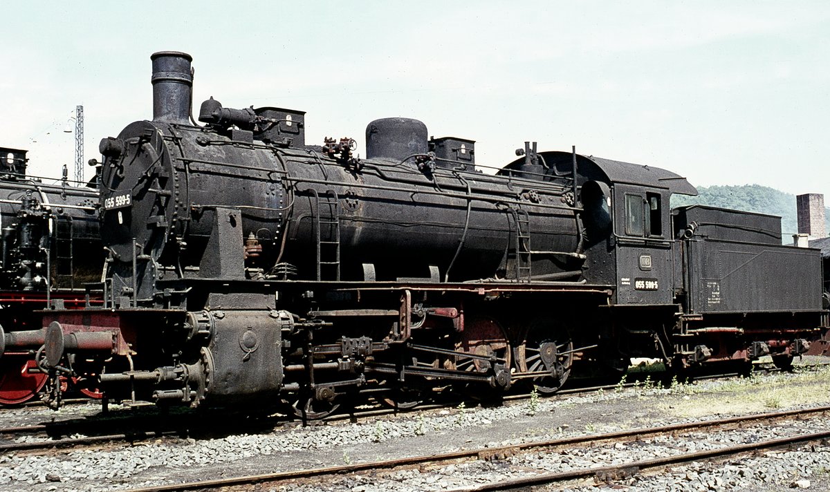 055 599   leicht schräg v.v.  Heizerseite