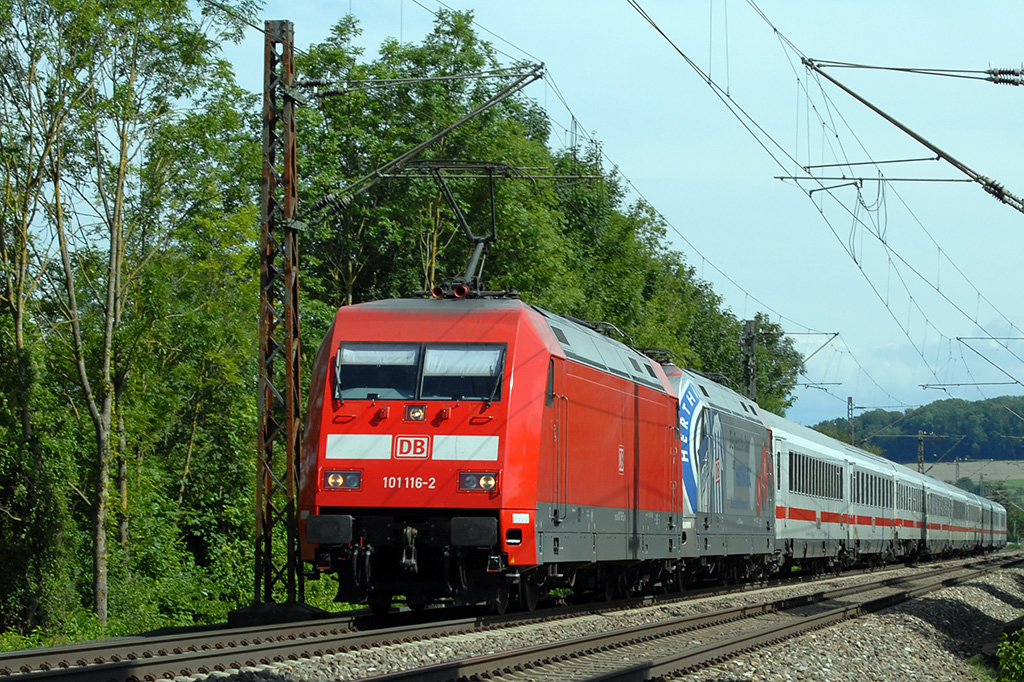 06.08.2017 Streckenabschnitt Uhingen 101 116-2, und die 101 144 kalt mitgezerrt - anders herum wäre besser gewesen ...