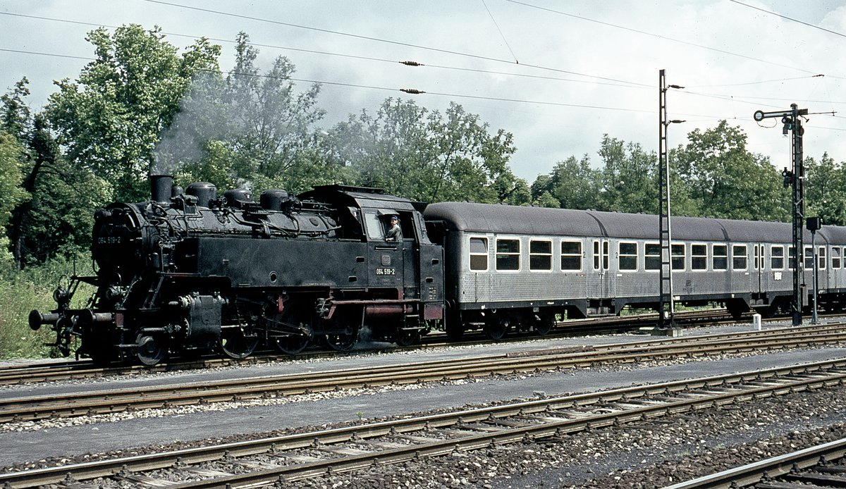 064 519 + Silberlinge     Ausfahrt