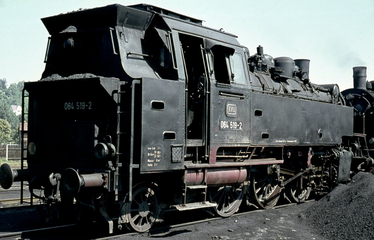 064 519   schräg v.h.    im Bw Tübingen