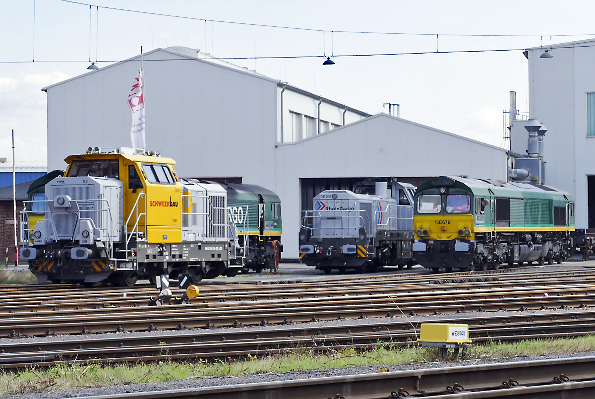 0650 086-8  Schweer-Bau , 4185 020-9  RHC  und 1266 004-1  RHC  vor der HGK-Werkstatt in Brühl-Vochem - 21.08.2019