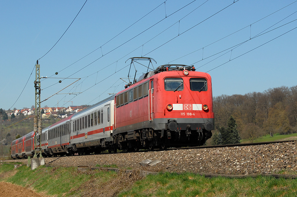 07.04.2018 Streckenabschnitt Uhingen 115 198-4 als PbZ 2460