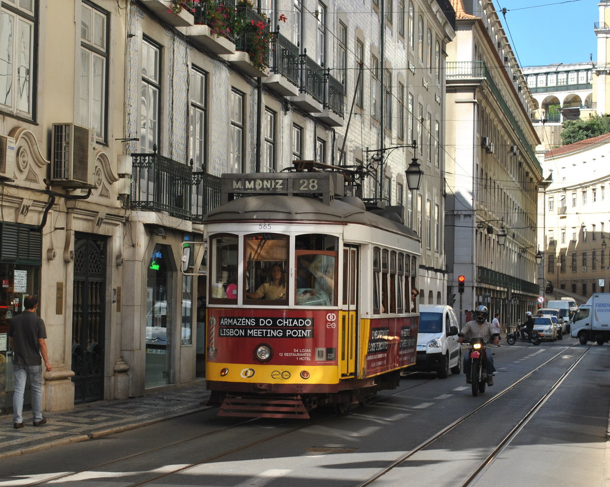 07.09.2011 in Lissabon während eines Kreuzfahrtbesuchs