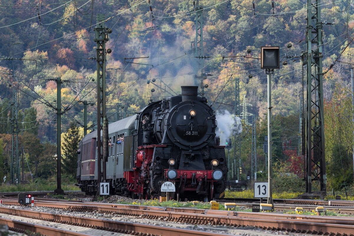 100 Jahre Hbf Stuttgart. Aufgenommen Bhf Esslingen am 22.10.2022 