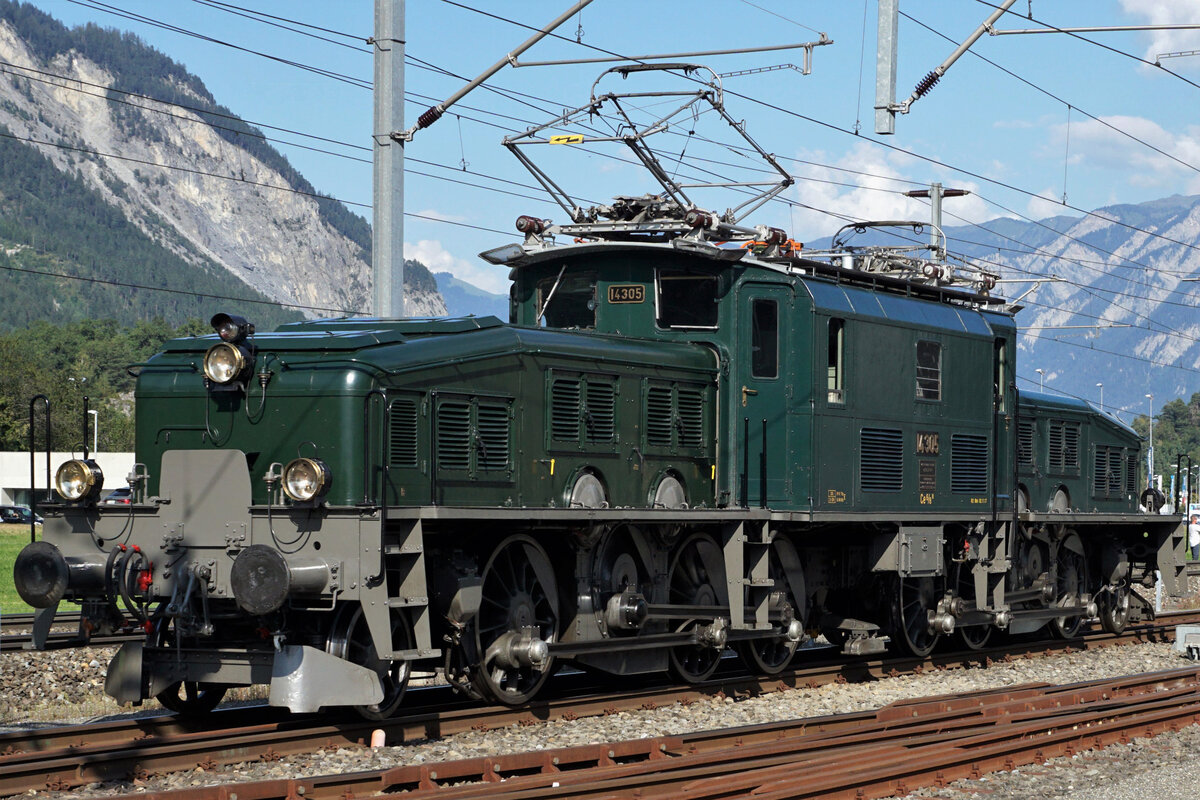 100 Jahre RhB Krokodil. Am 12. September 2021 fanden zu diesem speziellen Anlass Extrafahrten statt mit dem SBB-Historic Krokodil Ce 6/8 III 14305 und dem RhB-Krokodil Ge 6/6 414.
Portrait der SBB Ce 6/8 III 14305.
Foto: Walter Ruetsch