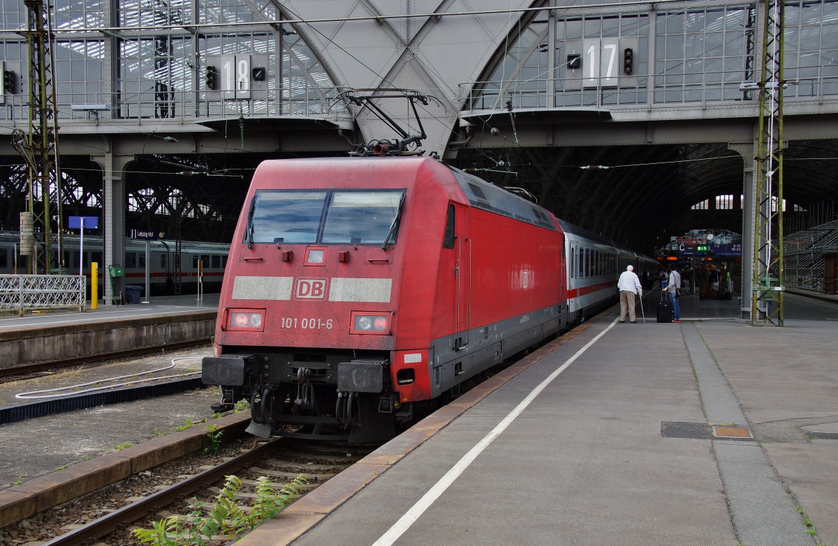 101 001-6 als IC 1548 steht abfahrtsbereit Richtung Frankfurt/M. am 13.06.14 in Leipzig.