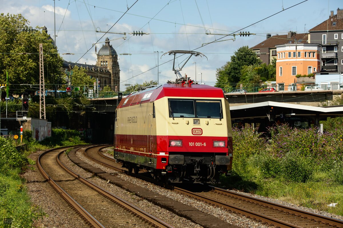 101 001-6 DB  Rheingold  im neuem Lack in Wuppertal Steinbeck, am 02.08.2023.