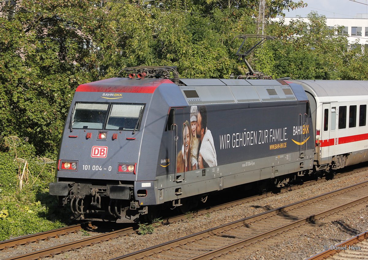 101 004-0  Bahn BKK  mit IC2327 in Wuppertal, am 27.09.2016.
