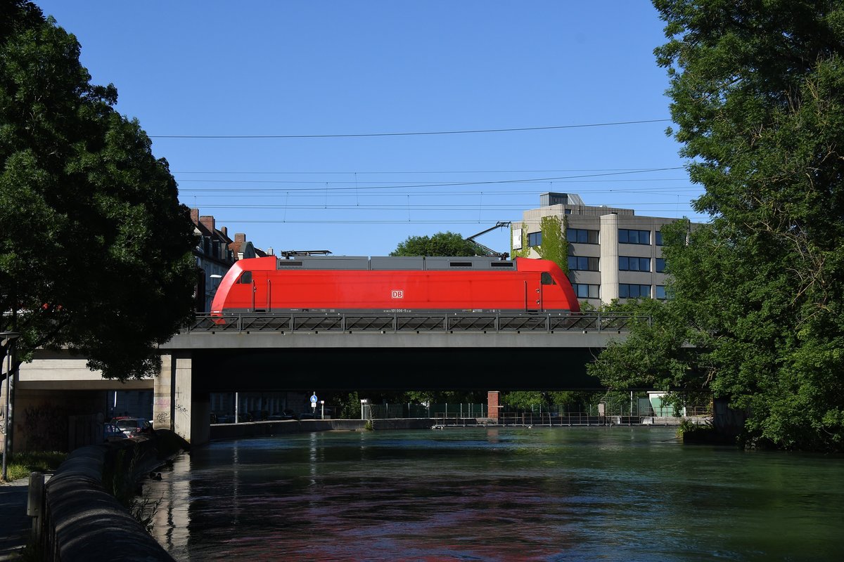 101 006 am 29.06.19 am großen Stadtbach in München