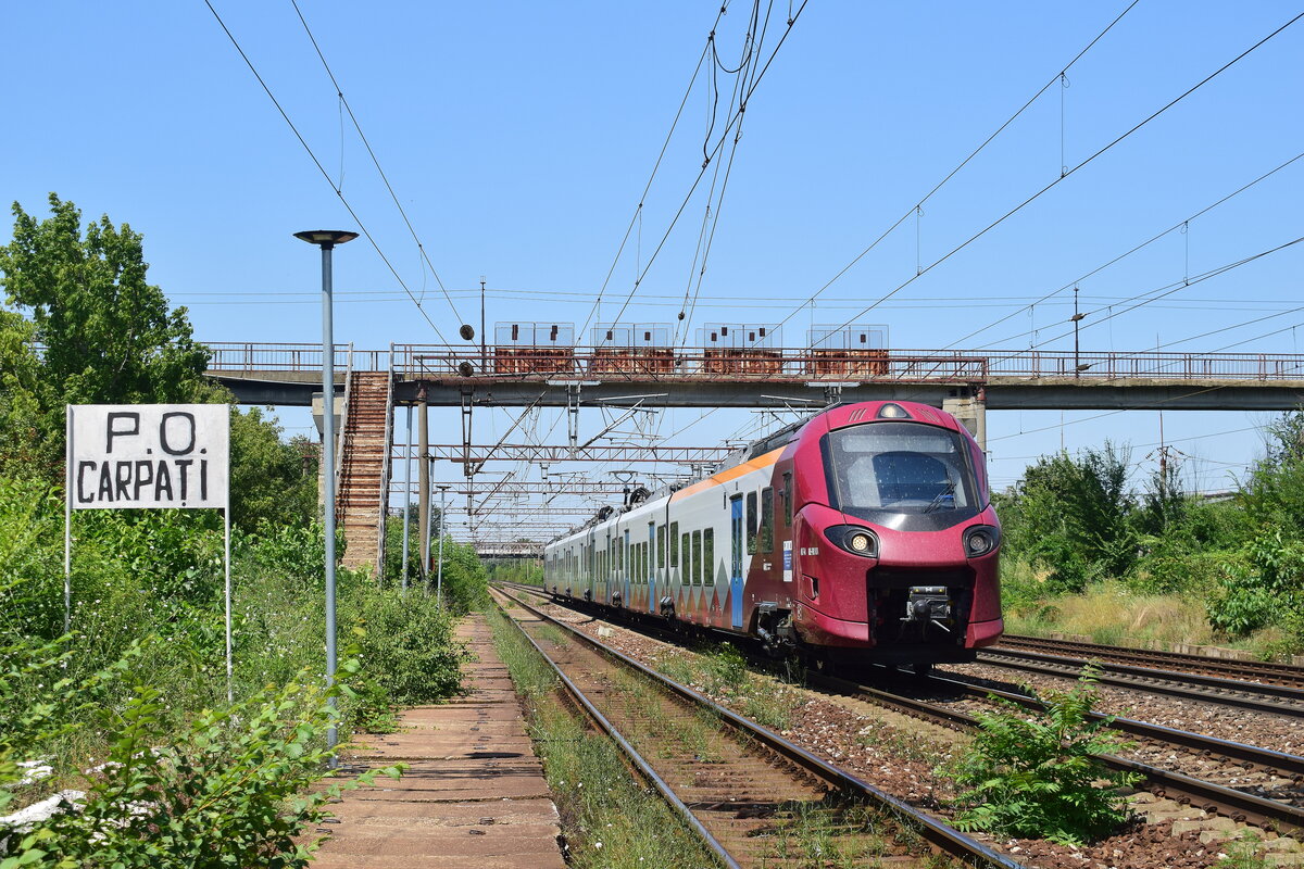 101 017 rauscht als IR 16530 Cluj Napoca - Bucuresti Nord durch Carpati in Richtung Bucuresti Nord.

Bukarest 03.08.2026