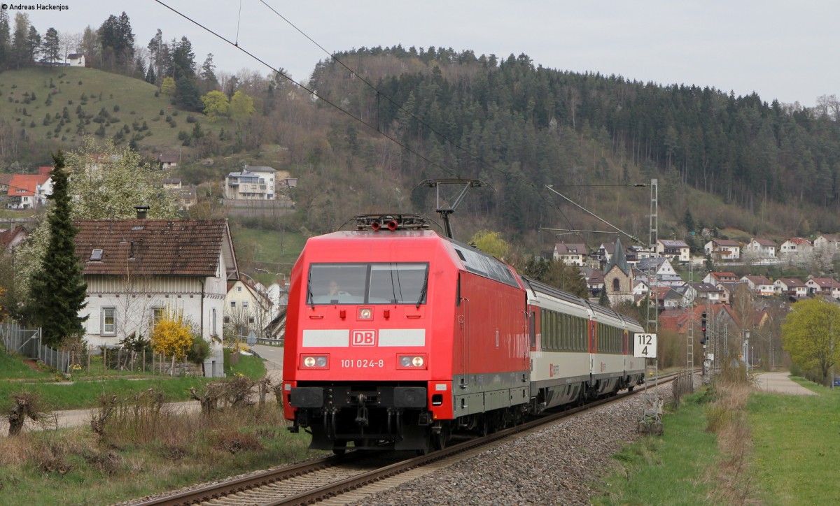 101 024-8 mit dem IC 183 (Stuttgart Hbf-Zürich HB) bei Epfendorf 10.4.14