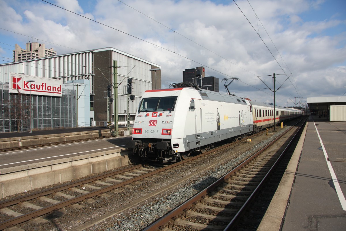 101 034-7 Ausfahrt Hannover Hbf 11.04.2010