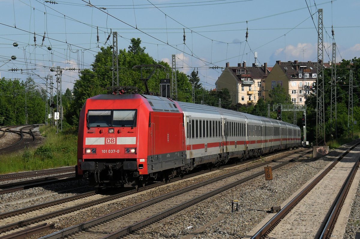 101 037 am 01.06.19 am Münchner Heimeranplatz