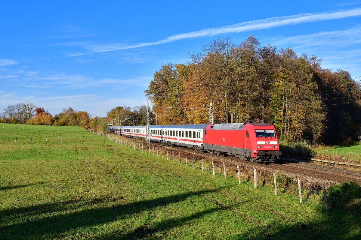 101 037 mit EC 115 am 31.10.2020 bei Vogl.