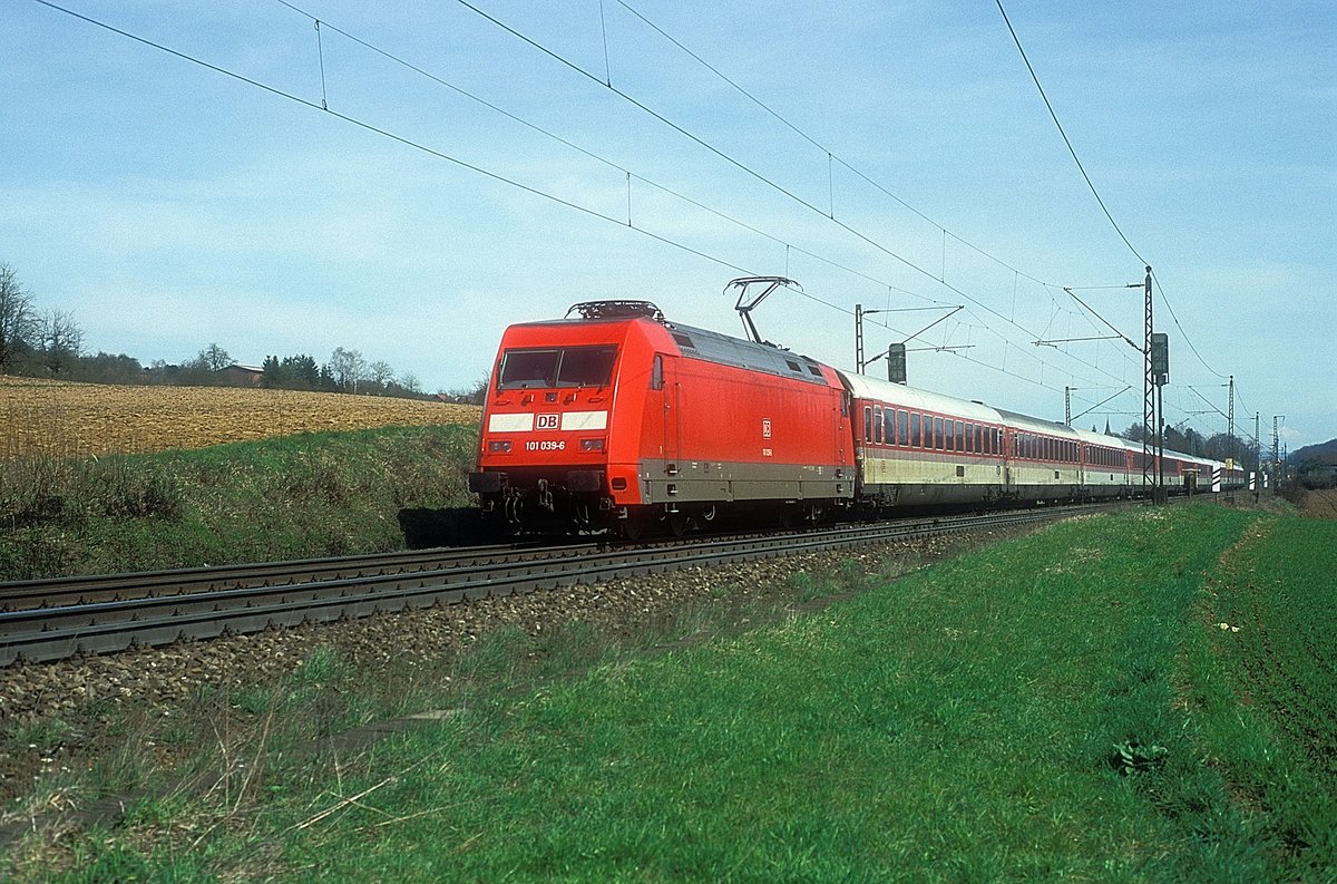 101 039  bei Ebersbach ( Fils )  02.04.00