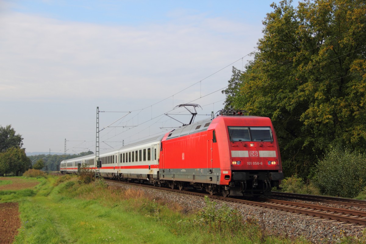 101 058-6 DB bei Staffelstein am 19.09.2014.
