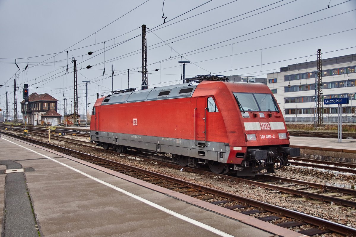 101 060-2 abgestellt am 24.11.16 im Leipziger Hbf.