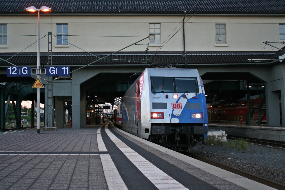 101 060-2 mit dem IC 2171 nach Stuttgart am Abend des 16.07.13 beim Halt in Darmstadt Hbf.