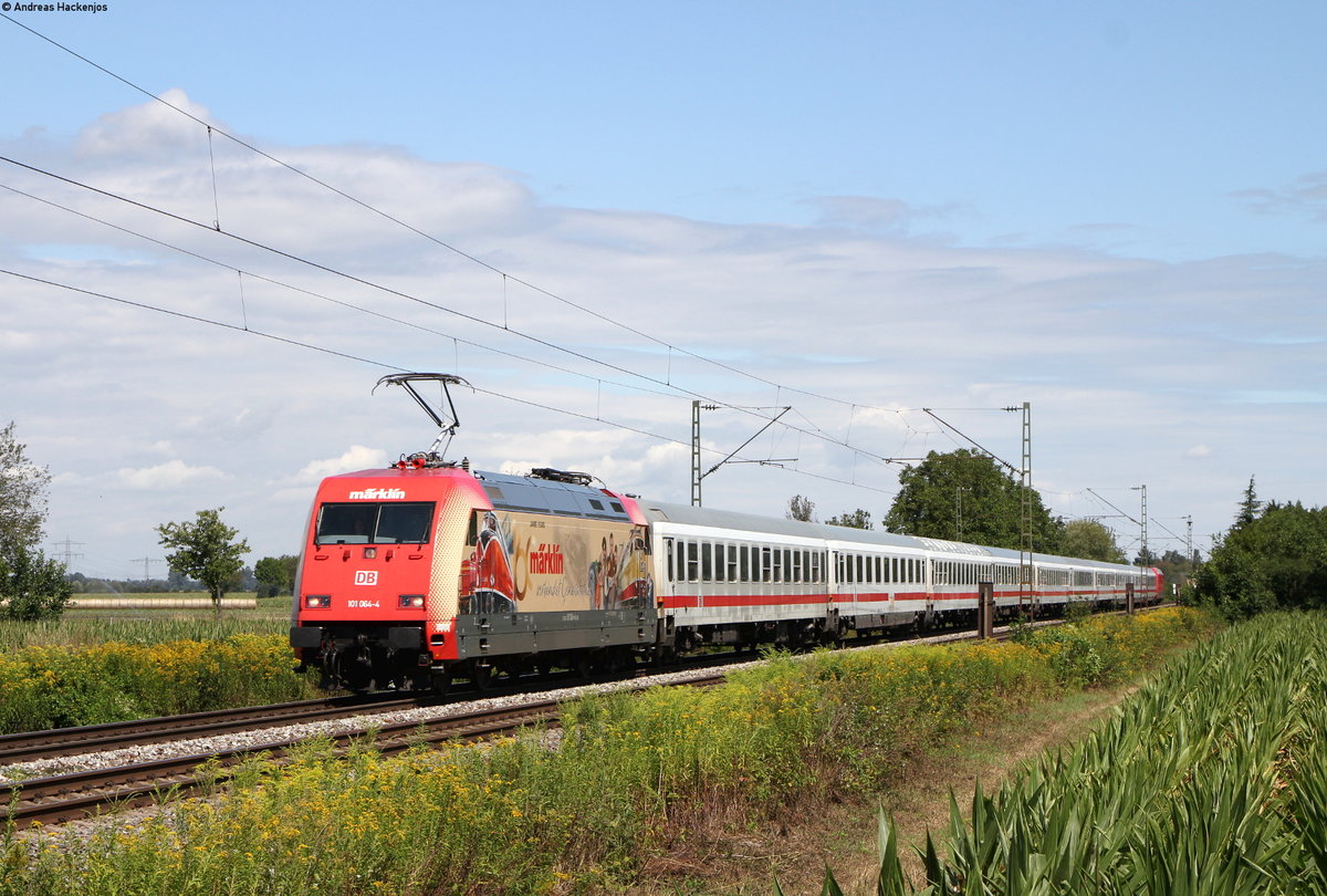 101 064-4  160 Jahre Märklin  und 101 059-4 mit dem IC 2901 (Hamburg Altona-Basel SBB) bei Riegel 14.8.19