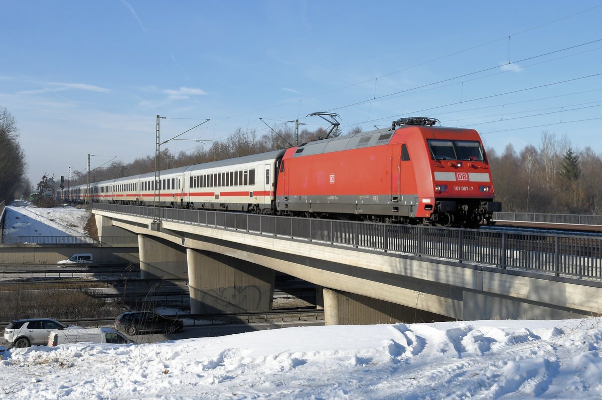 101 067 am 28.01.17 bei Vaterstetten/München