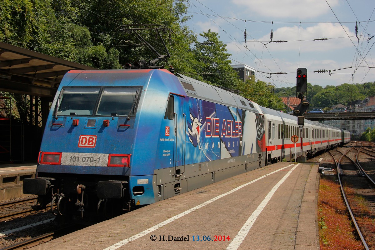 101 070-1  Die Adler Mannheim  mit IC2047 am 12.06.2014 in Wuppertal Hbf.