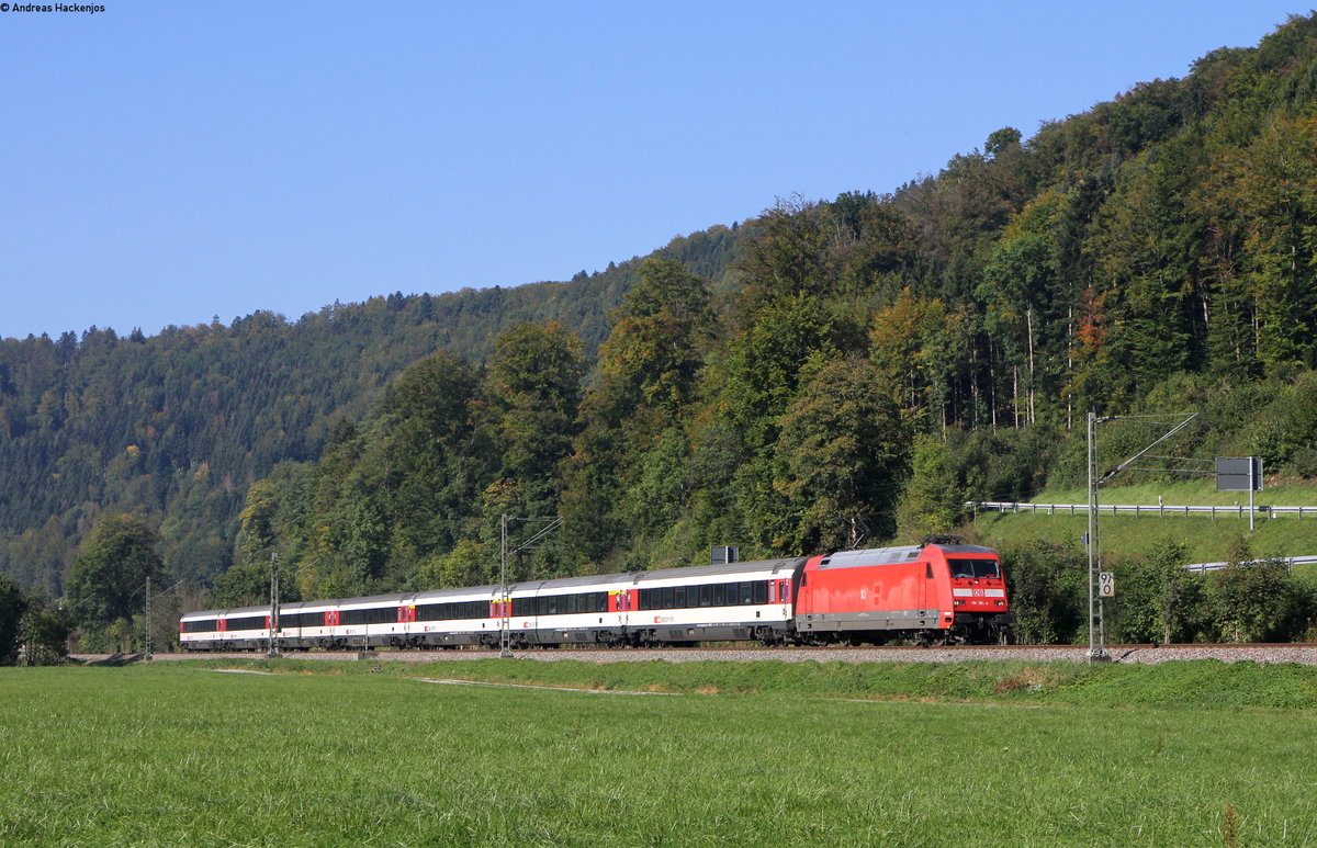 101 101-4 mit dem IC 282 (Zürich HB-Stuttgart Hbf) bei Sulz 21.9.17