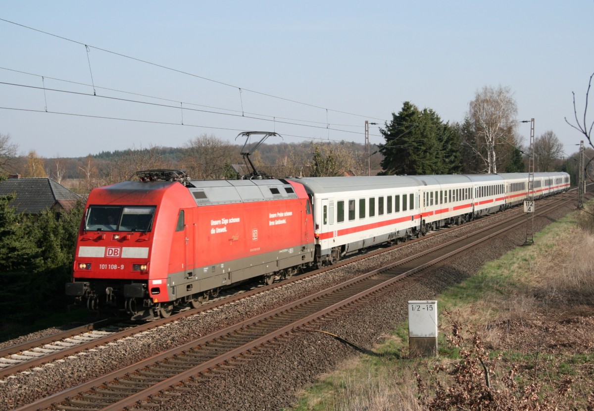 101 108 mit IC 2372 (Karlsruhe–Stralsund) am 07.04.2010 zwischen Bad Bevensen und Bienenbttel