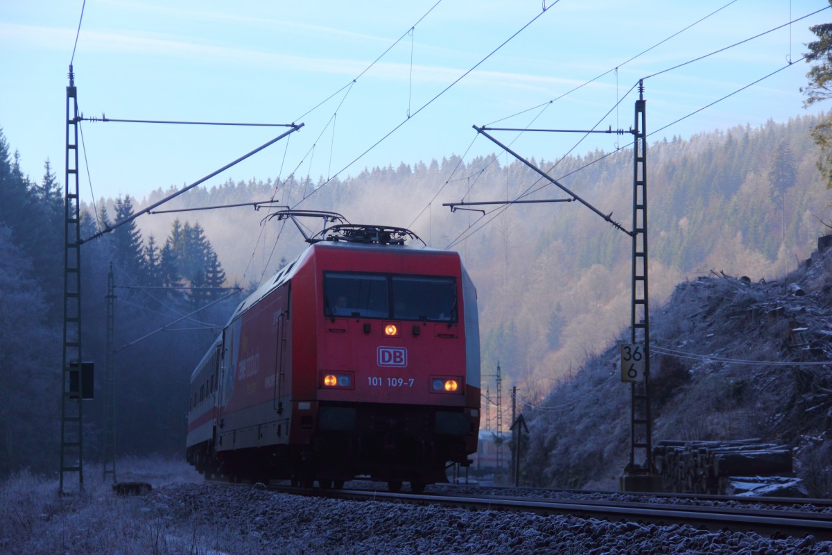 101 109-7  cewe  DB bei Frtschendorf am 16.12.2013 