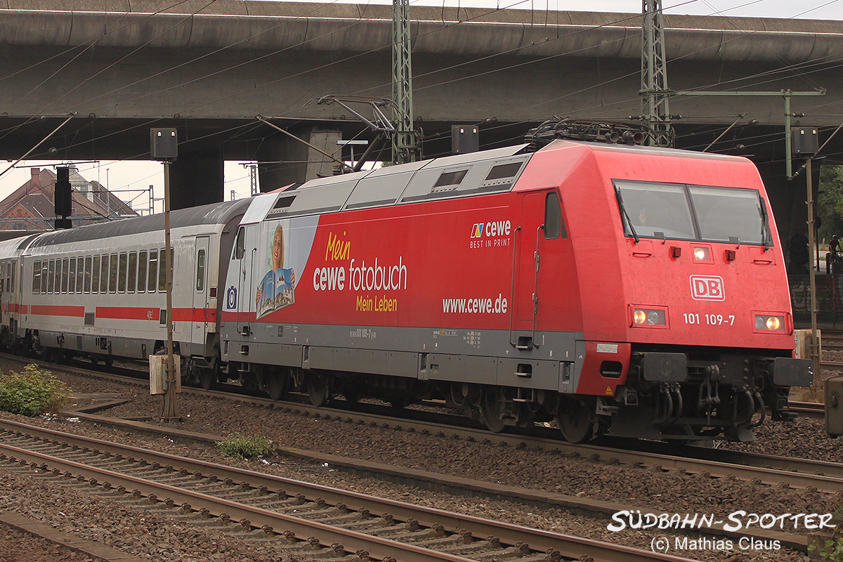 101 109-7 verlsst mit einem IC Hamburg Harburg, aufgenommen am 19-08-2013