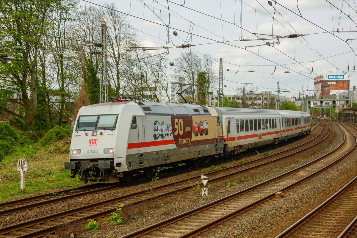 101 110-5  50 Jahre Intercity  DB in Wuppertal, am 12.04.2024.