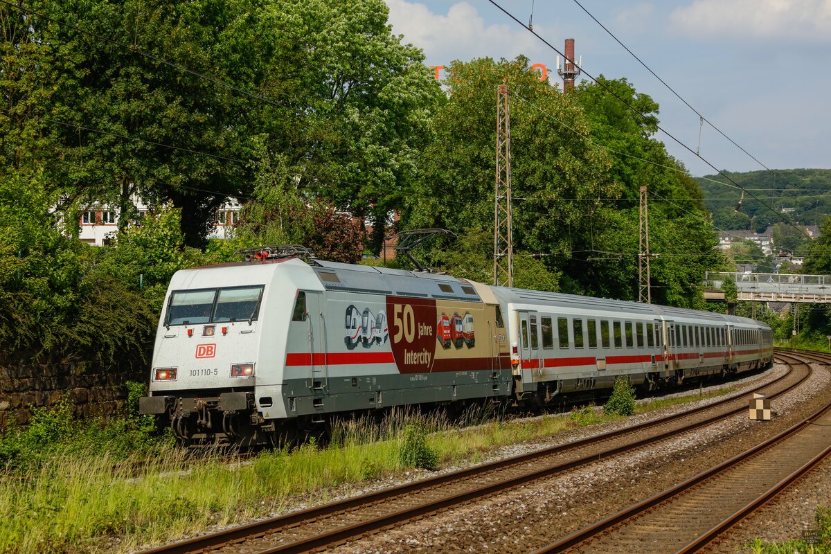 db-101-066-9-einziganders-pausierte-am-13-02-2023-in-leipzig-hbf